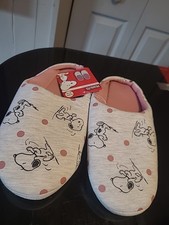 Peanuts  Snoopy Slippers Ladies Size 6 To 7 Grey