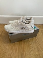 Yonex Eclipsion 4 Women White Tennis shoes Trainers - Size UK 7