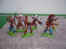 BRITAINS DEETAIL FULL SET 6 INDIANS TOY SOLDIERS