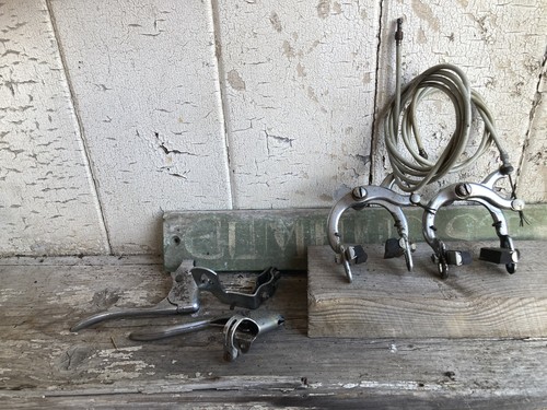 Barn find moulton brakes - barn,