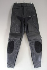 BELSTAFF BLACK LEATHER BIKER TROUSERS WITH KNOX CE ARMOUR: WAIST 30 IN/LEG 31 IN