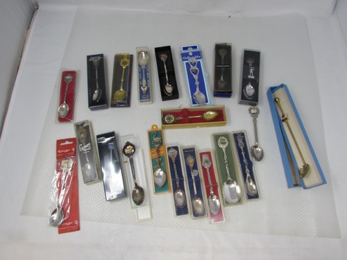 Vintage modern collector - &,