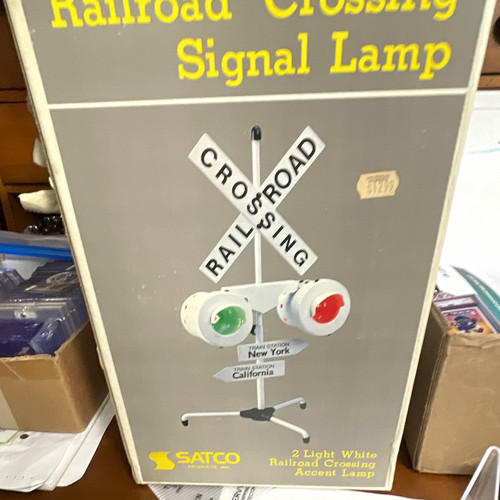 Satco light white railroad - white,
