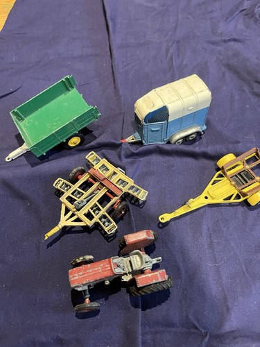 Vintage corgi matchbox - corgi/,