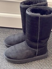 Ladies Pavers Black Sheepskin Boots Size 4