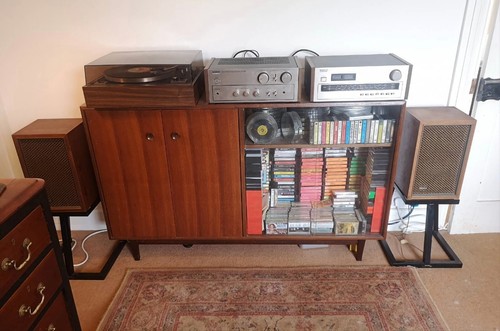 Fabulous 1970s walnut wood - fabulous,