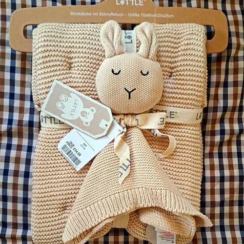 Little knitted baby blanket - little,