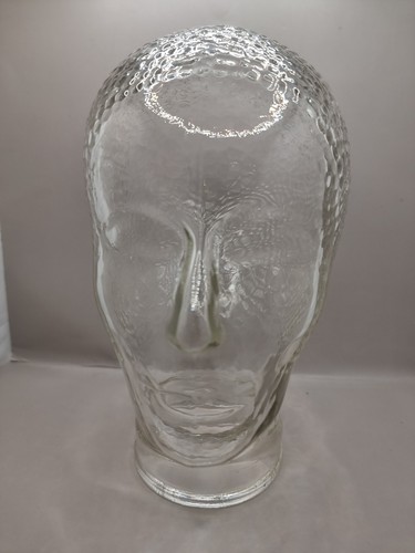 Glass head wig - hat, rack