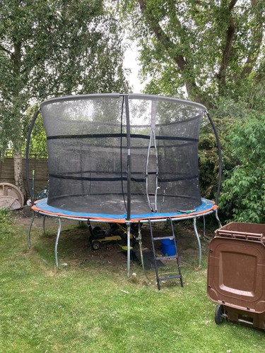 Trampoline 12ft with all - trampoline,