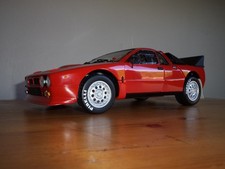 Diecast 1/18 Lancia 037 Kyosho Red Rally Presentation Rare