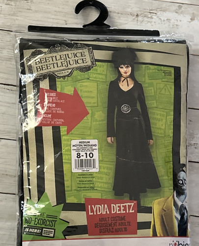 Beetlejuice lydia deetz - lydia,