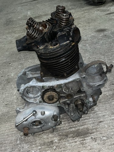 Bsa a10 twin motorcycle engine - bsa,