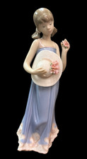 Lladro Courtney Girl with Flowers Porcelain Figurine No 5648 Unboxed SU606