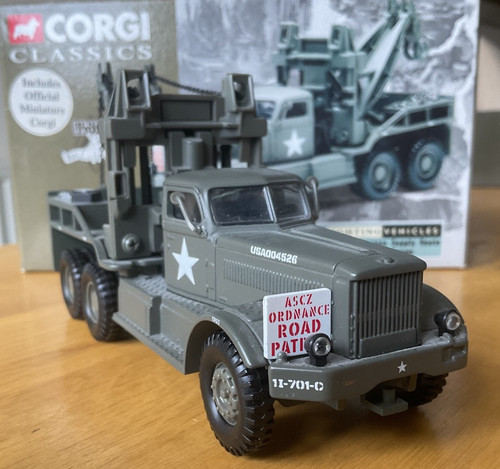Corgi 55601 ww2 - ww2, red