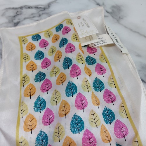 Bnwt laura ashley 100 silk - ashley, 100%