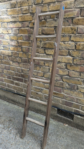 Vintage wood 6 rung - ,