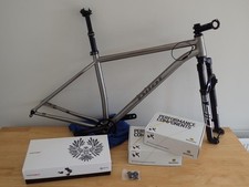 Pilot Cycles Primum Titanium