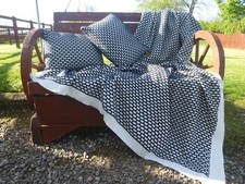 MARKS & SPENCER LARGE ACRYLIC BLUE & WHITE KNITTED THROW + 2 MATCHING CUSHIONS