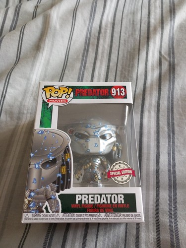 Funko pop vinyl 913 predator - pop!,