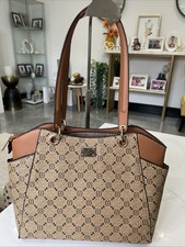 Bessie london logo - logo, brown