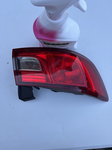 Renault clio mk4 rear light - renault,
