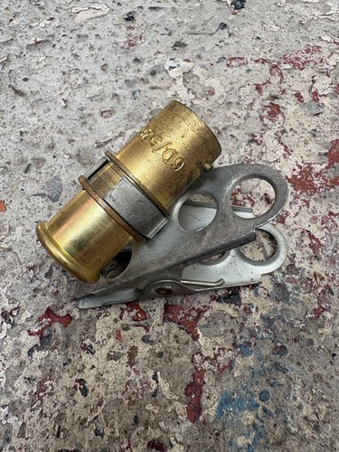 Raf oxygen mask connector and - raf,