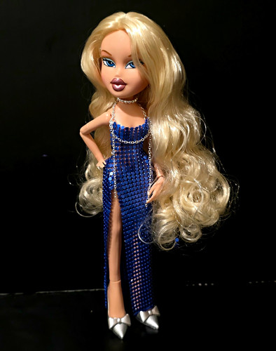 Ooak bratz blue metal - blue, glo