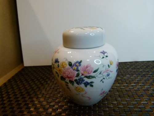 Michael ginger jar - st,