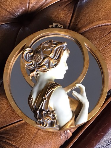 Art nouveau style round - art,