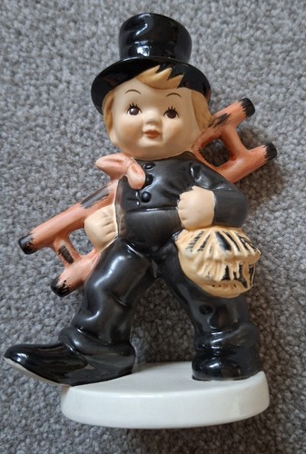 Goebel hummel figurine - -,