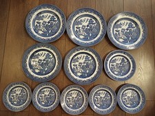 Vintage CHURCHILL Blue Willow