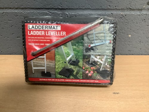 Ladder leveler with - leveler, non-slip