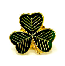 Lucky Irish Ireland Shamrock 3 Leaf Clover St Patrick pin badge - Free postage