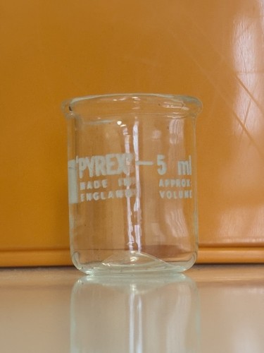 Vintage pyrex 5ml - vintage,