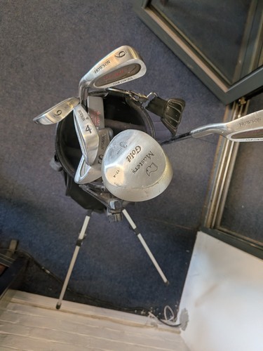 Set left handed - of, clubs