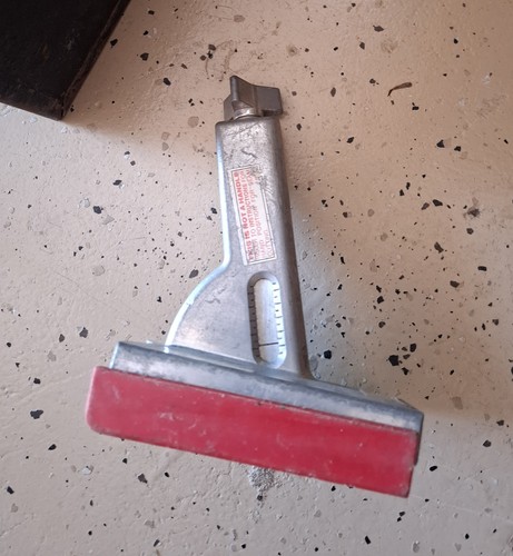 Carpet top cutter - carpet,