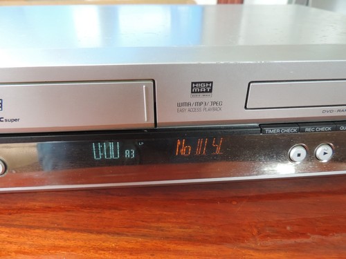 Panasonic superdrive vhs dvd - vhs,