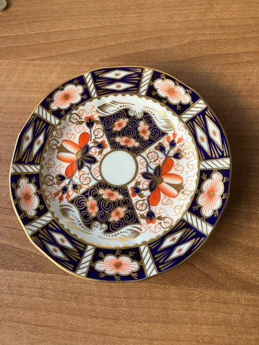 Royal crown derby - crown, imari