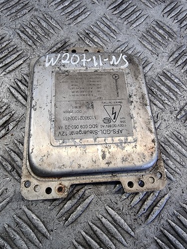 Mercedes e350 head light - mercedes,