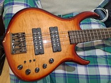 SIRE MARCUS MILLER : M7