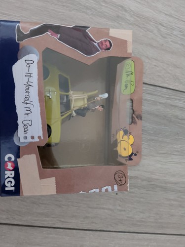 Corgi cc82114 bean - corgi, mr.