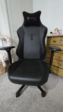 Secret Labs Titan Gaming Chair Black Immaculte Condition Used A Handful Of Times