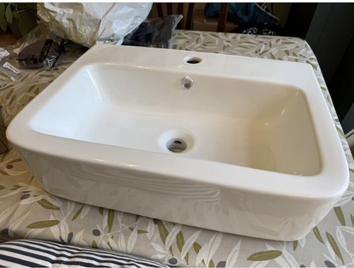 Bathroom 600mm wash basin sink - basin,
