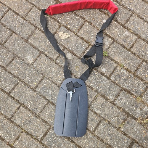 Hedge trimmer and multi - hedge,