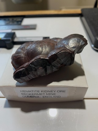 Hematite kidney ore - ore,