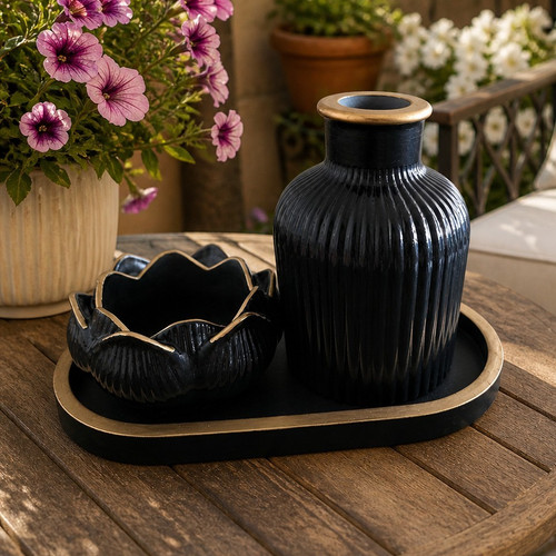 Black gold ribbed - &,