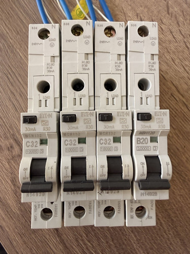 Eaton r30 rcbo type 30ma - eaton,