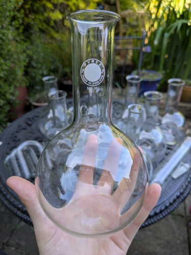 Pyrex 500ml borosilicate glass - borosilicate,