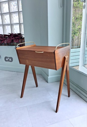 Mid century retro - mid, box