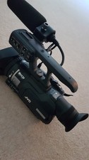 JVC GY-100E PRO HD HANDHELD